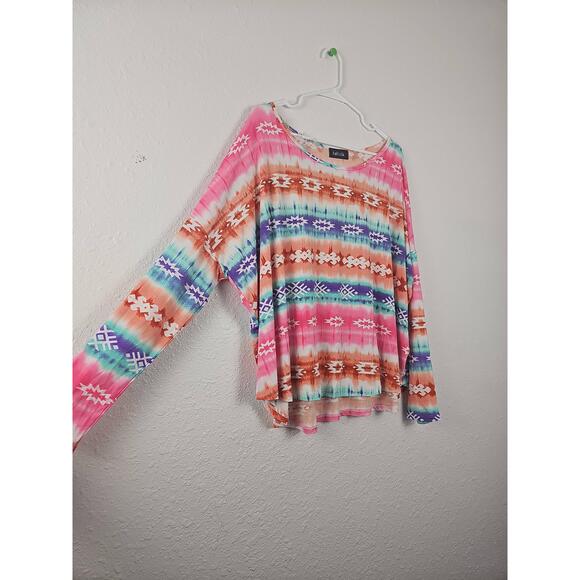 NWT Fab Rik Aztec Multicolored ¾ Sleeve Casual Top Size Large - Picture 2 of 8
